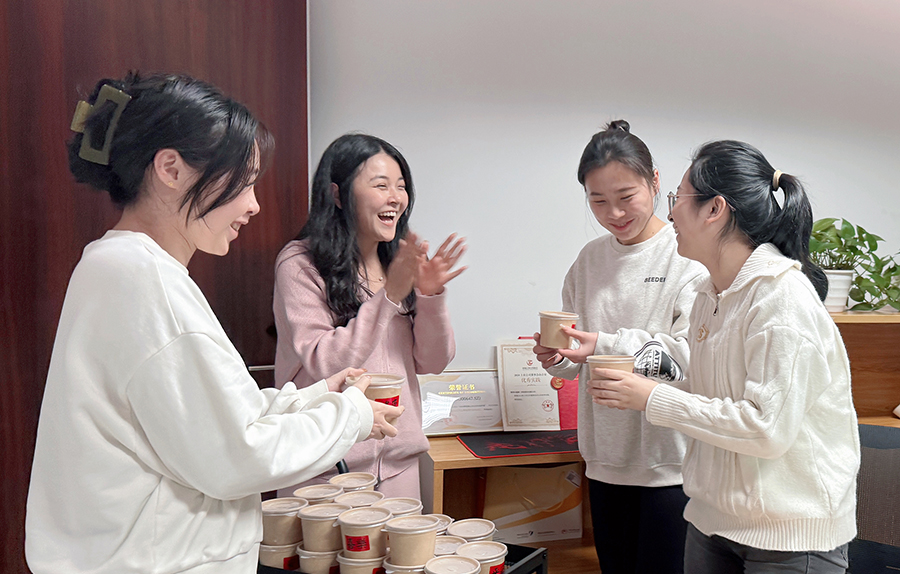 超频三欢庆元宵节，爱心专列“送元宵”